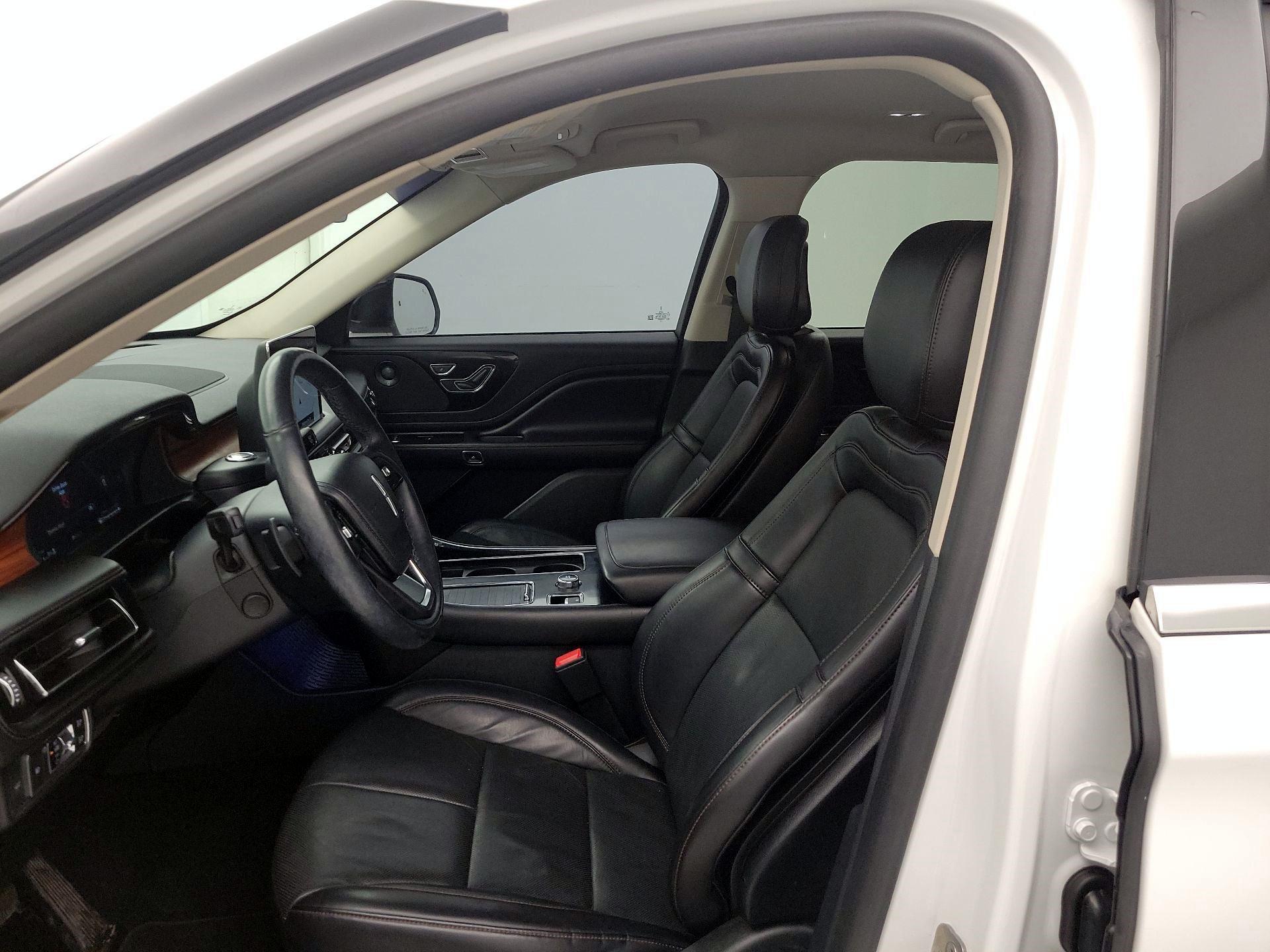 Thumbnail: 2020 Lincoln Aviator - 11