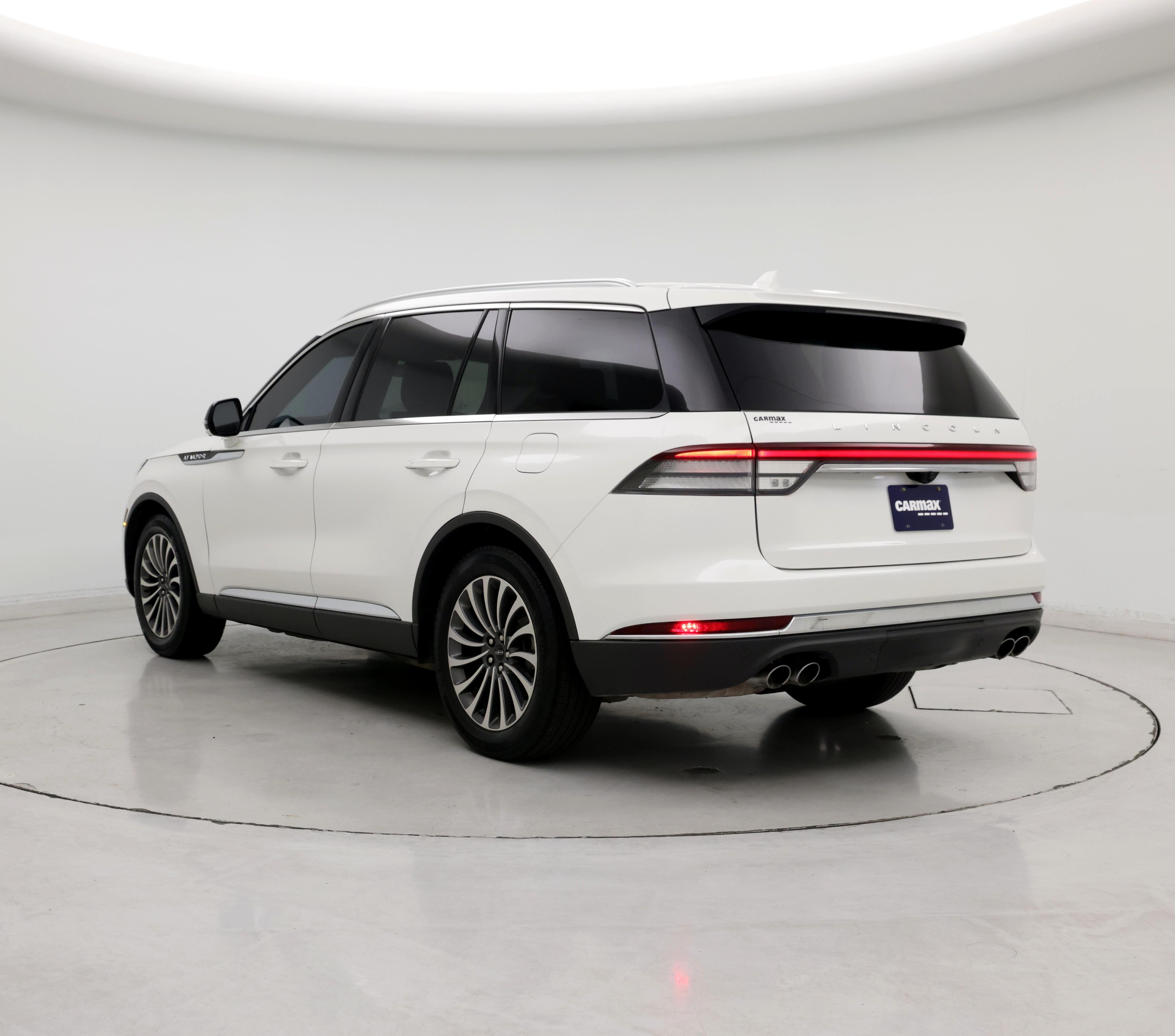 Thumbnail: 2020 Lincoln Aviator - 2