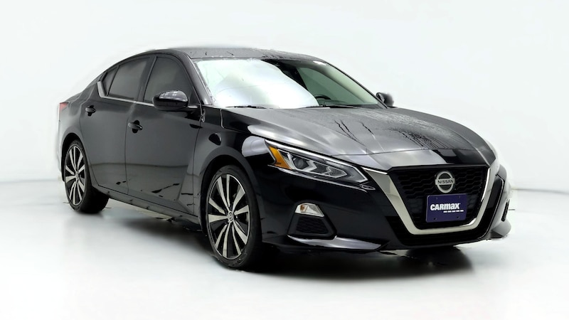 2022 Nissan Altima SR Hero Image