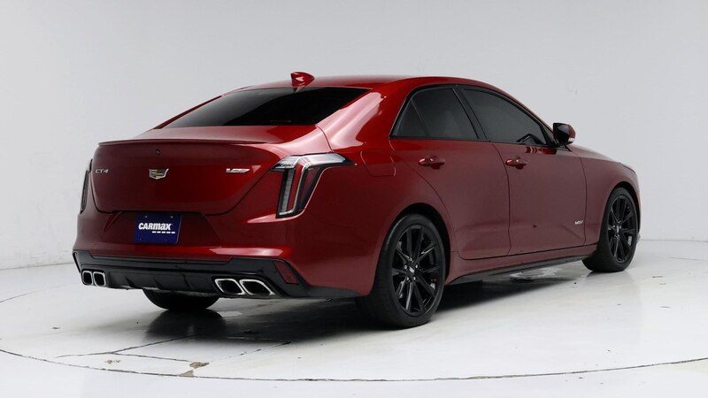 2022 Cadillac CT4 V 8