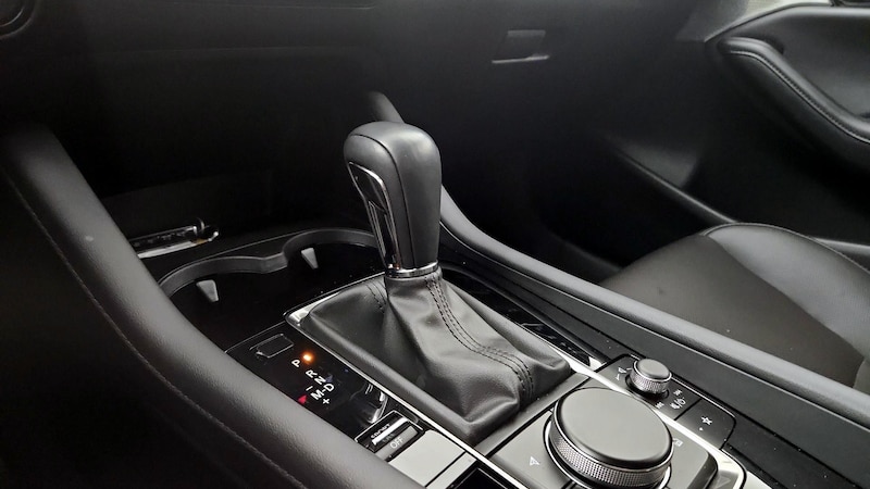 2023 Mazda Mazda3 Premium 16