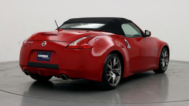 2017 Nissan Z Sport 8