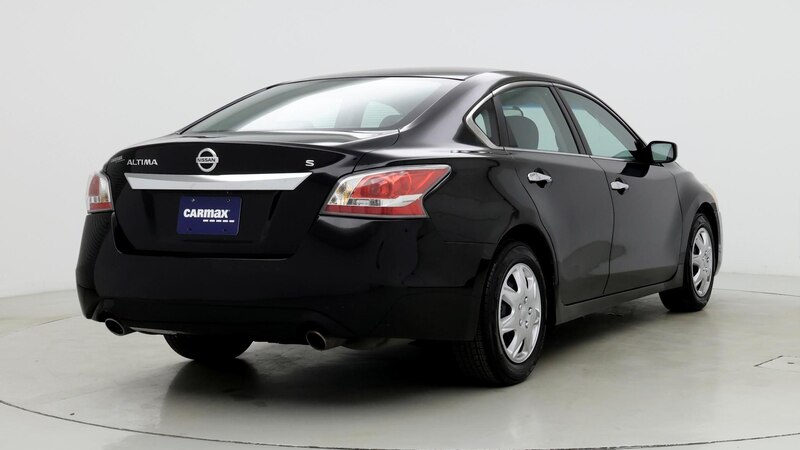 2015 Nissan Altima S 8