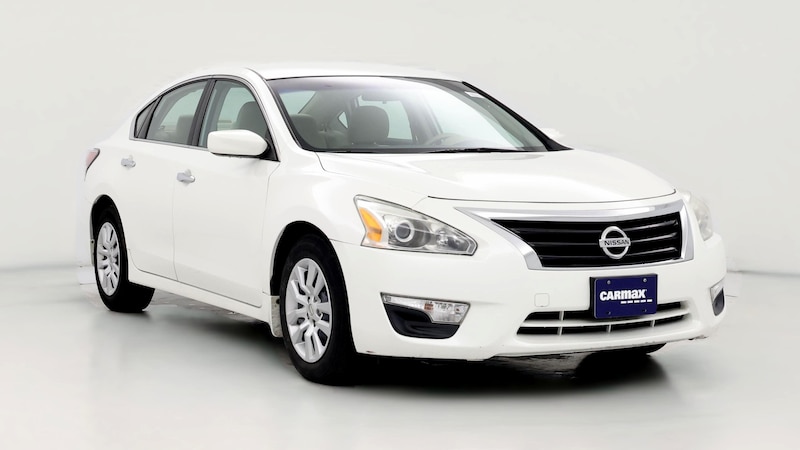 2014 Nissan Altima S Hero Image