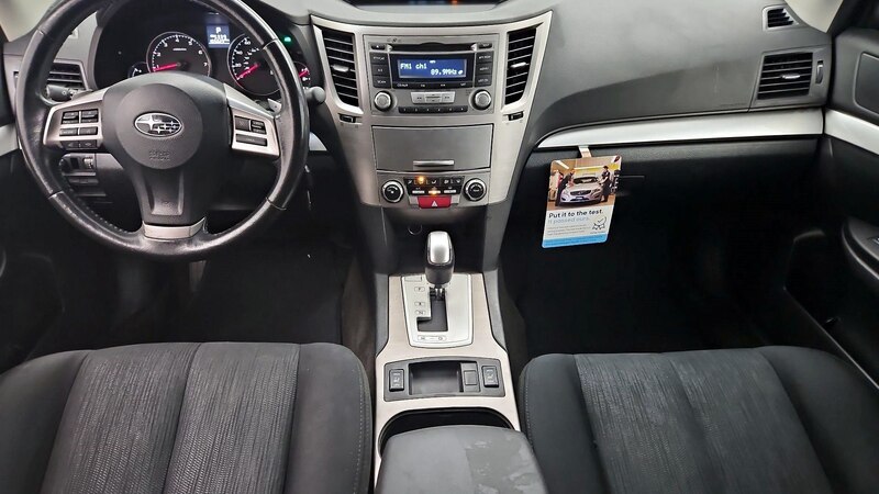 2013 Subaru Outback Premium 9