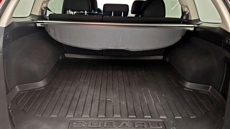 2013 Subaru Outback Premium 19