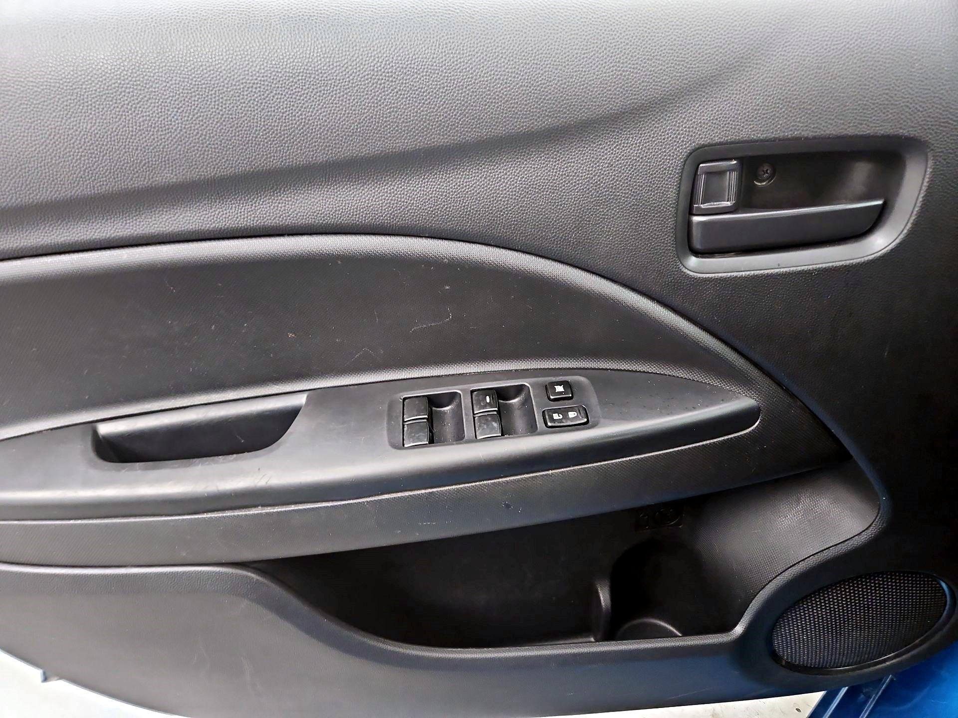 Thumbnail: 2019 Mitsubishi Mirage G4 - 12