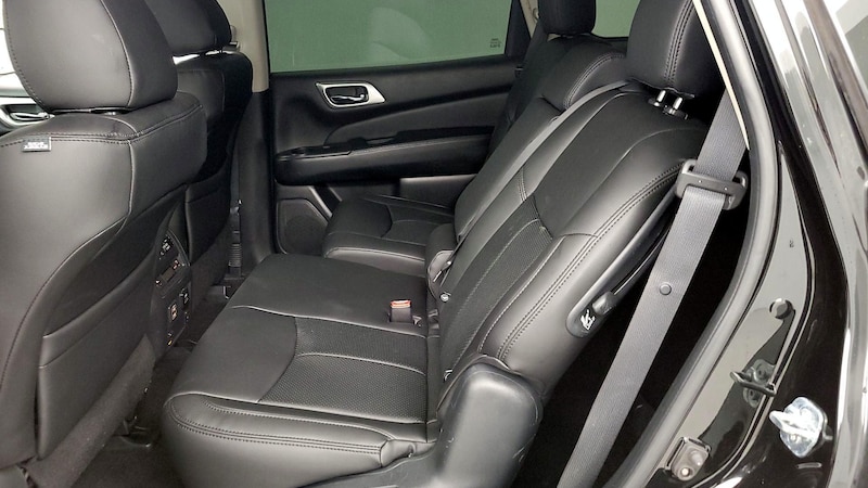 2018 Nissan Pathfinder Platinum 21