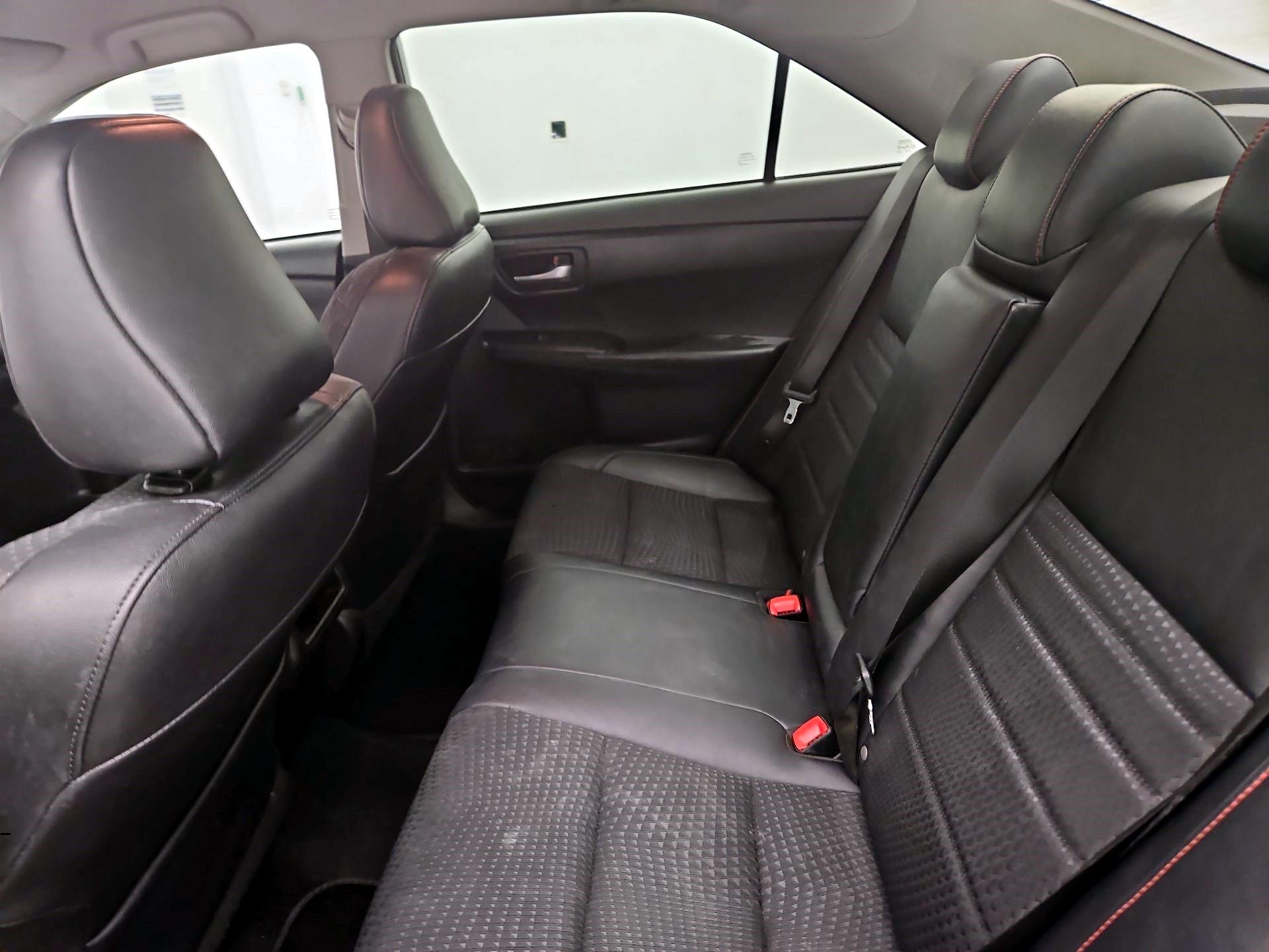 Thumbnail: 2015 Toyota Camry - 19