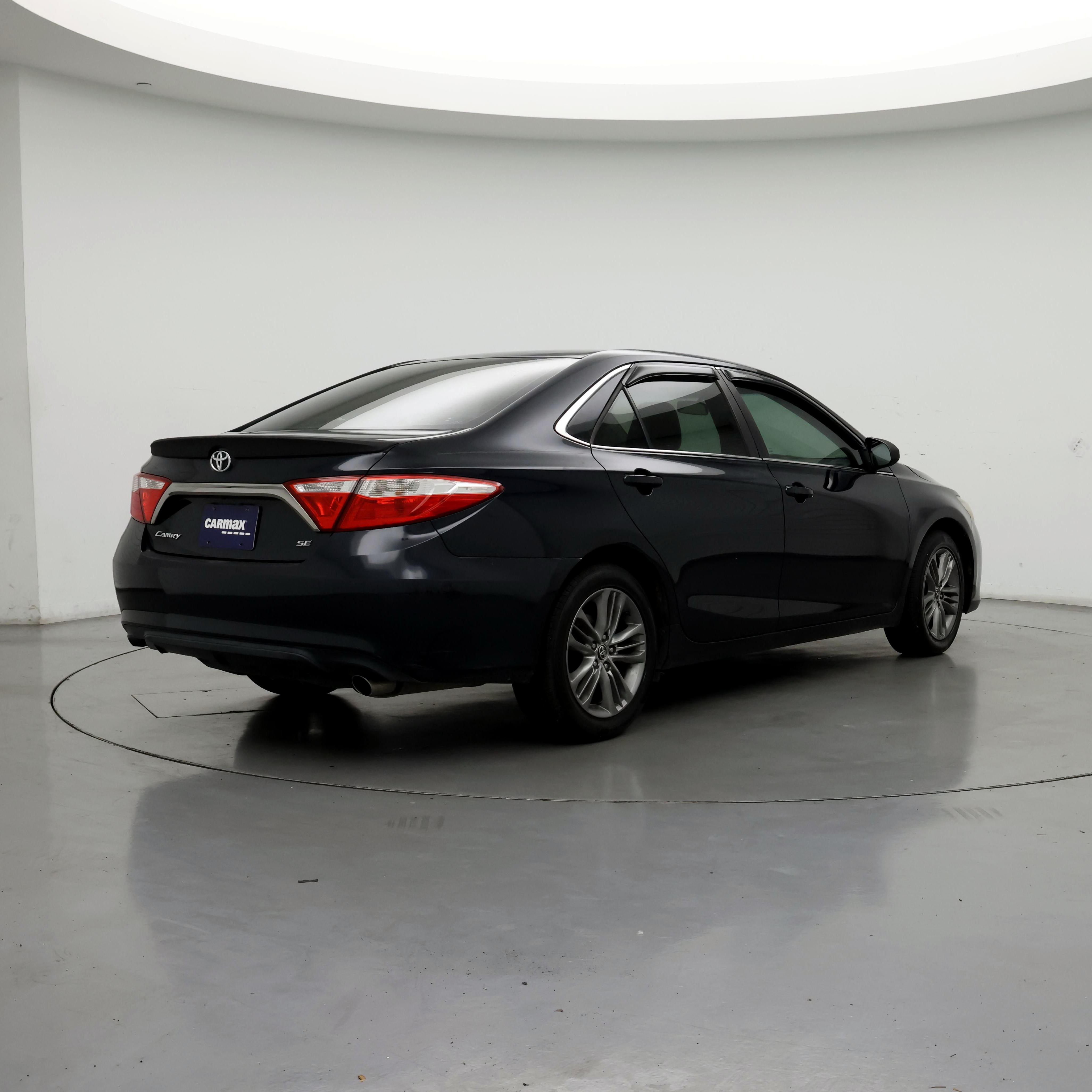 Thumbnail: 2015 Toyota Camry - 8