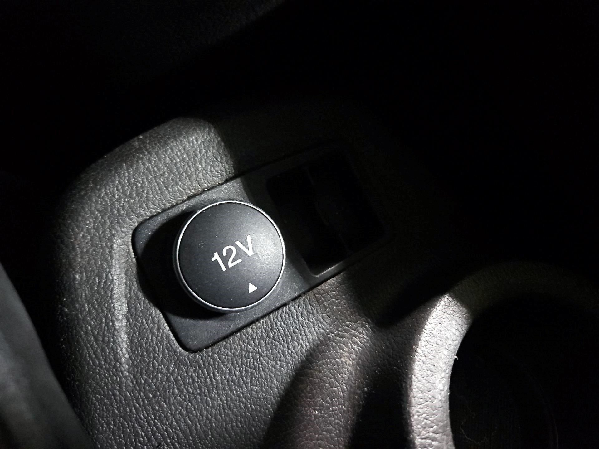 Thumbnail: 2016 Ford Transit Series - 17