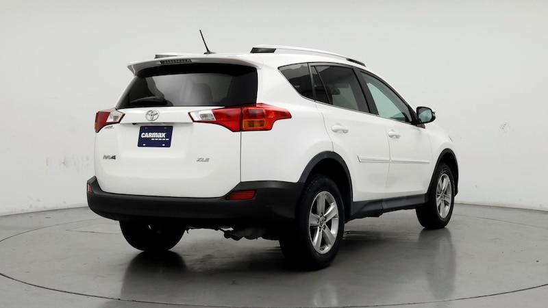 2015 Toyota RAV4 XLE 8