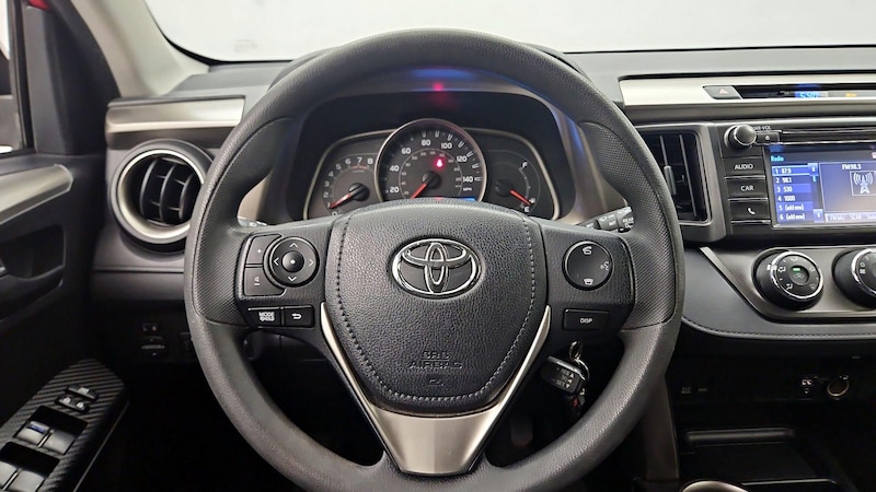 2015 Toyota RAV4 LE 10