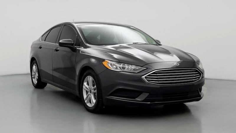 2018 Ford Fusion SE Hero Image