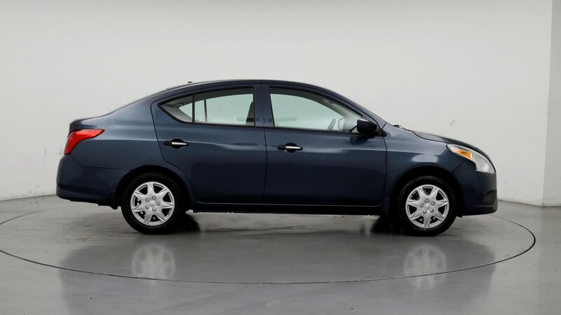 2016 Nissan Versa S 7