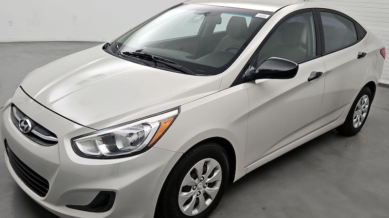 2016 Hyundai Accent SE 3