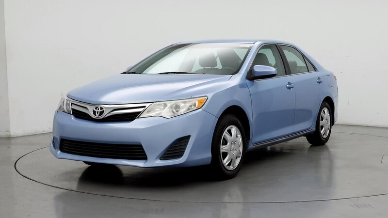 2013 Toyota Camry LE 4