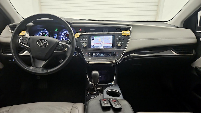 2013 Toyota Avalon Limited 9