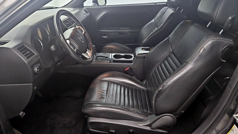 2014 Dodge Challenger SXT 11