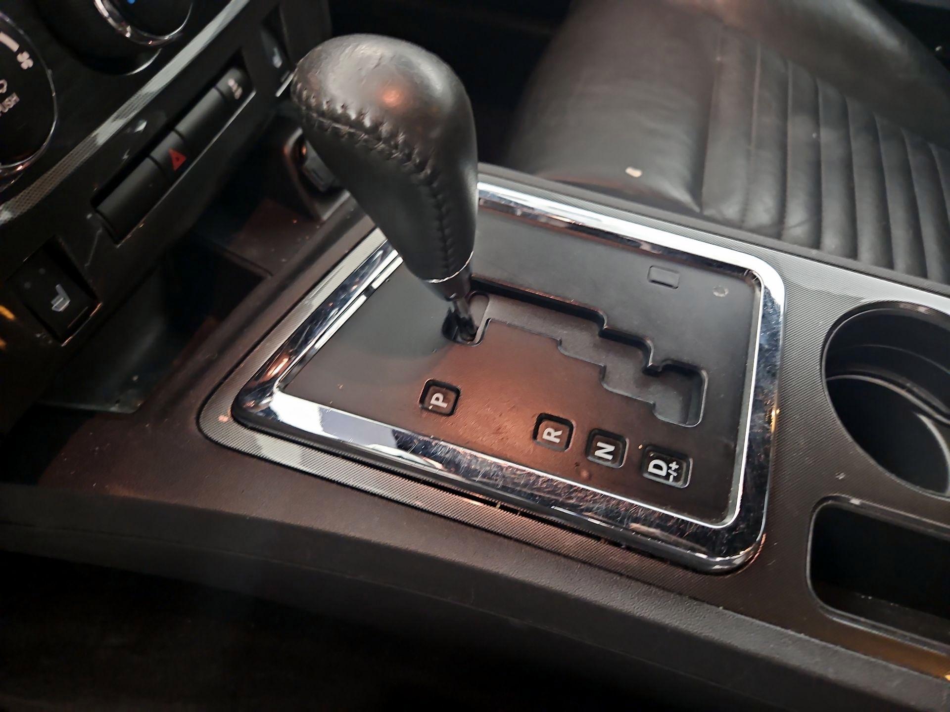 Thumbnail: 2014 Dodge Challenger - 15