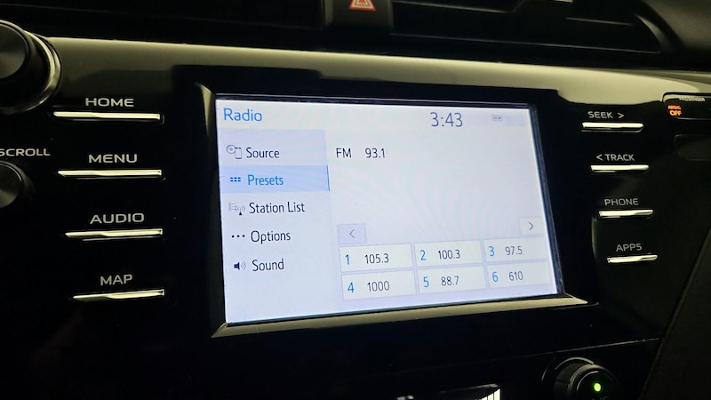 2019 Toyota Camry SE 15