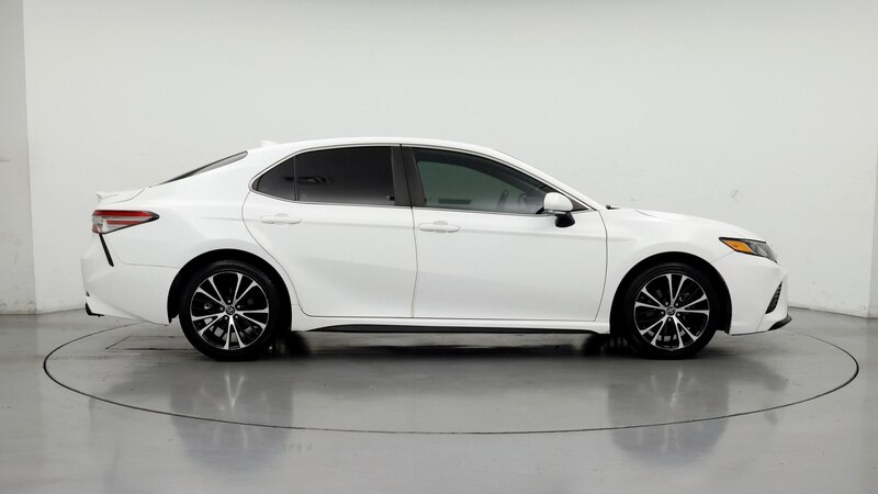 2019 Toyota Camry SE 7