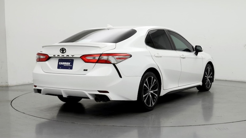 2019 Toyota Camry SE 8