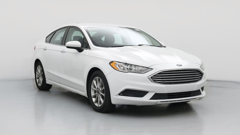 2017 Ford Fusion SE Hero Image