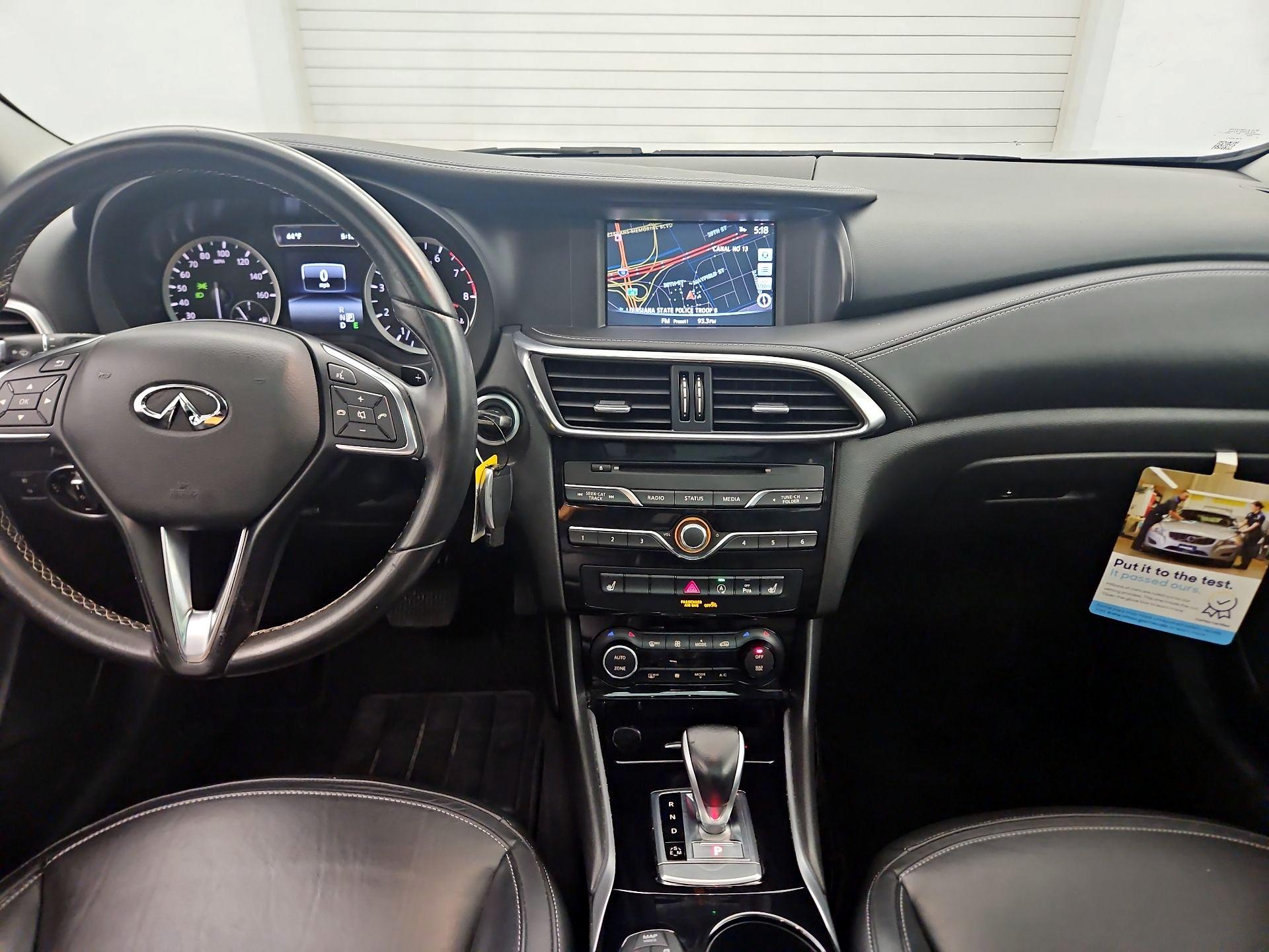 Thumbnail: 2017 INFINITI QX30 - 9