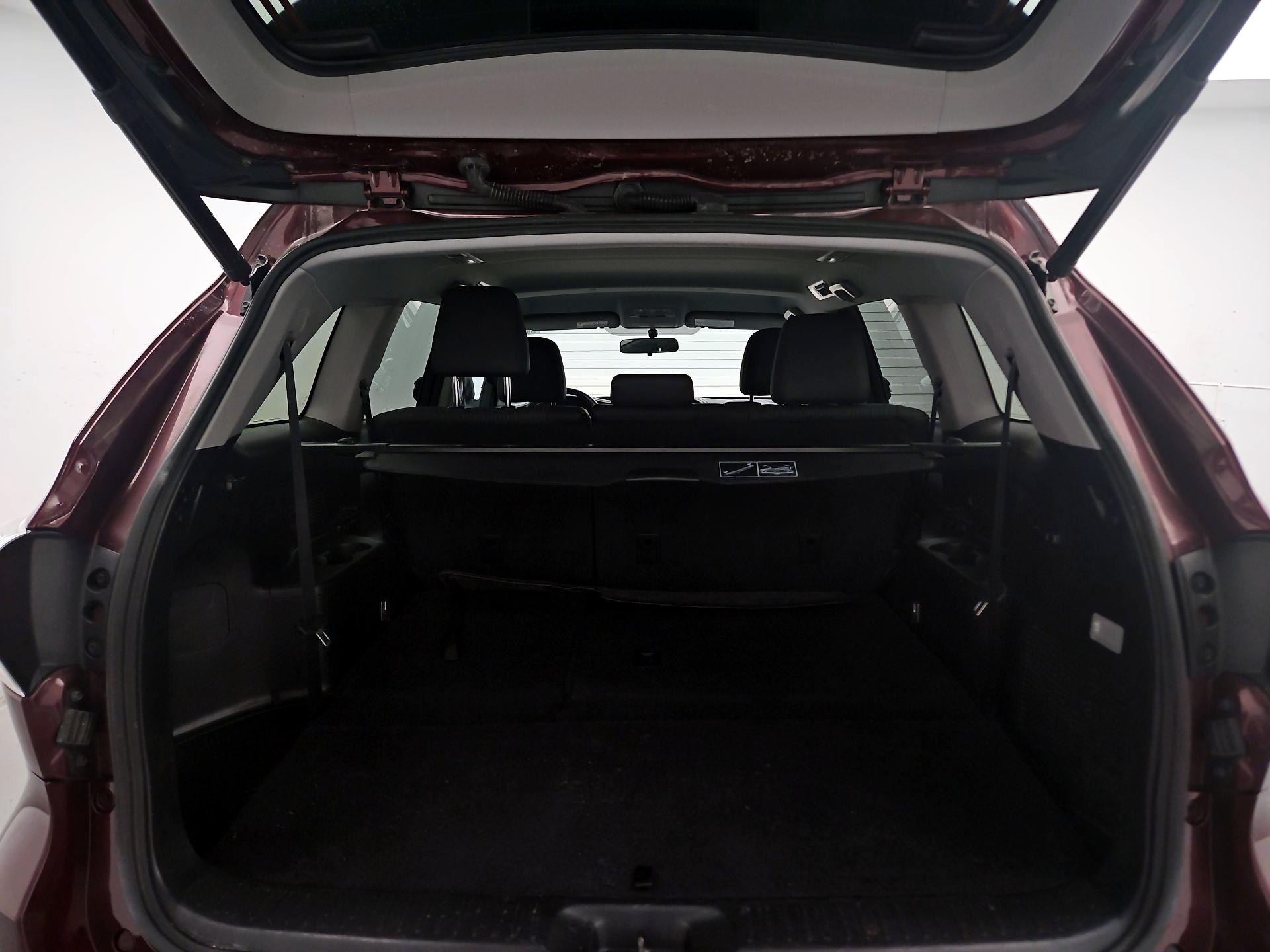 Thumbnail: 2015 Toyota Highlander - 16