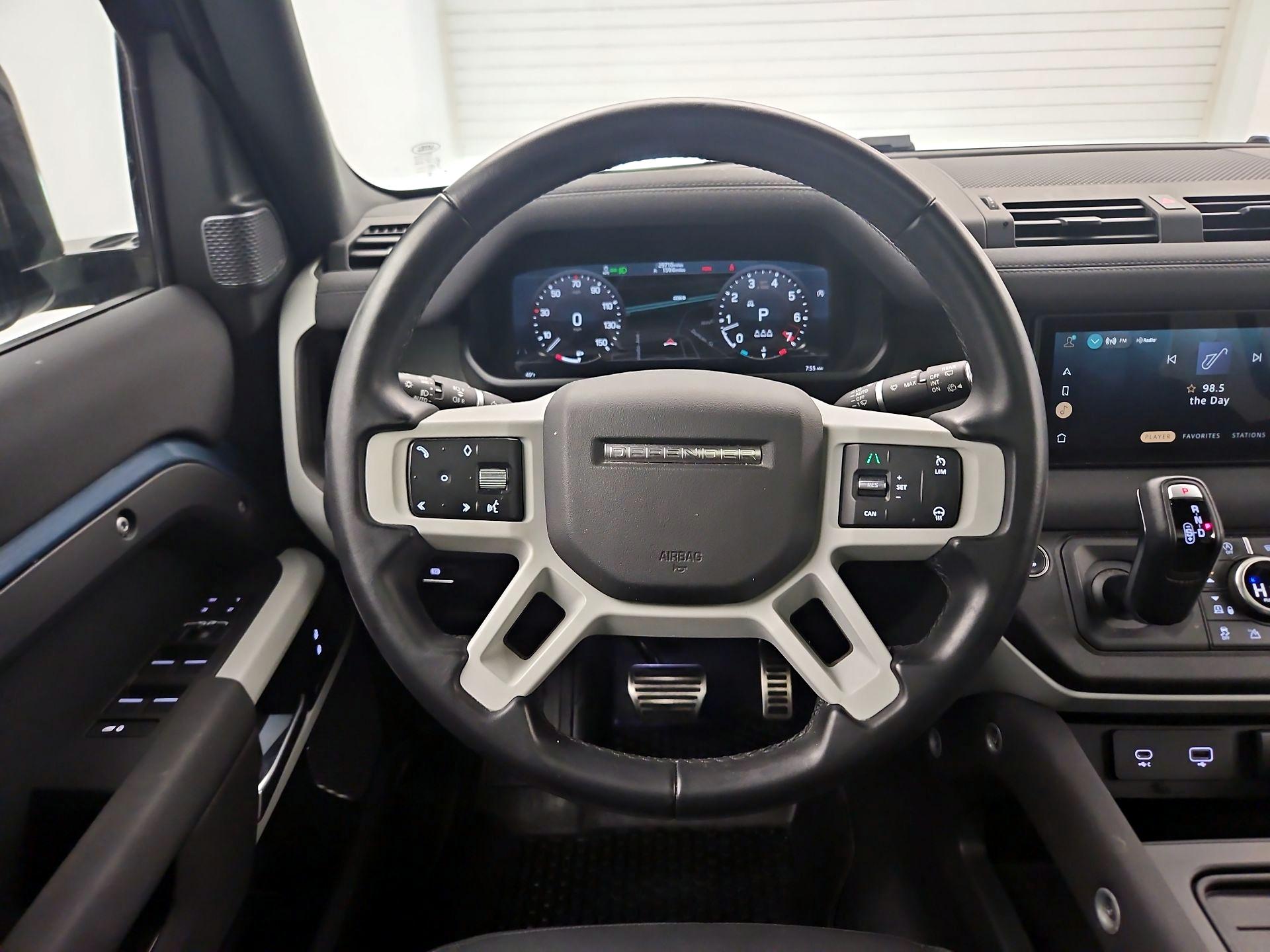 Thumbnail: 2023 Land Rover Defender - 10