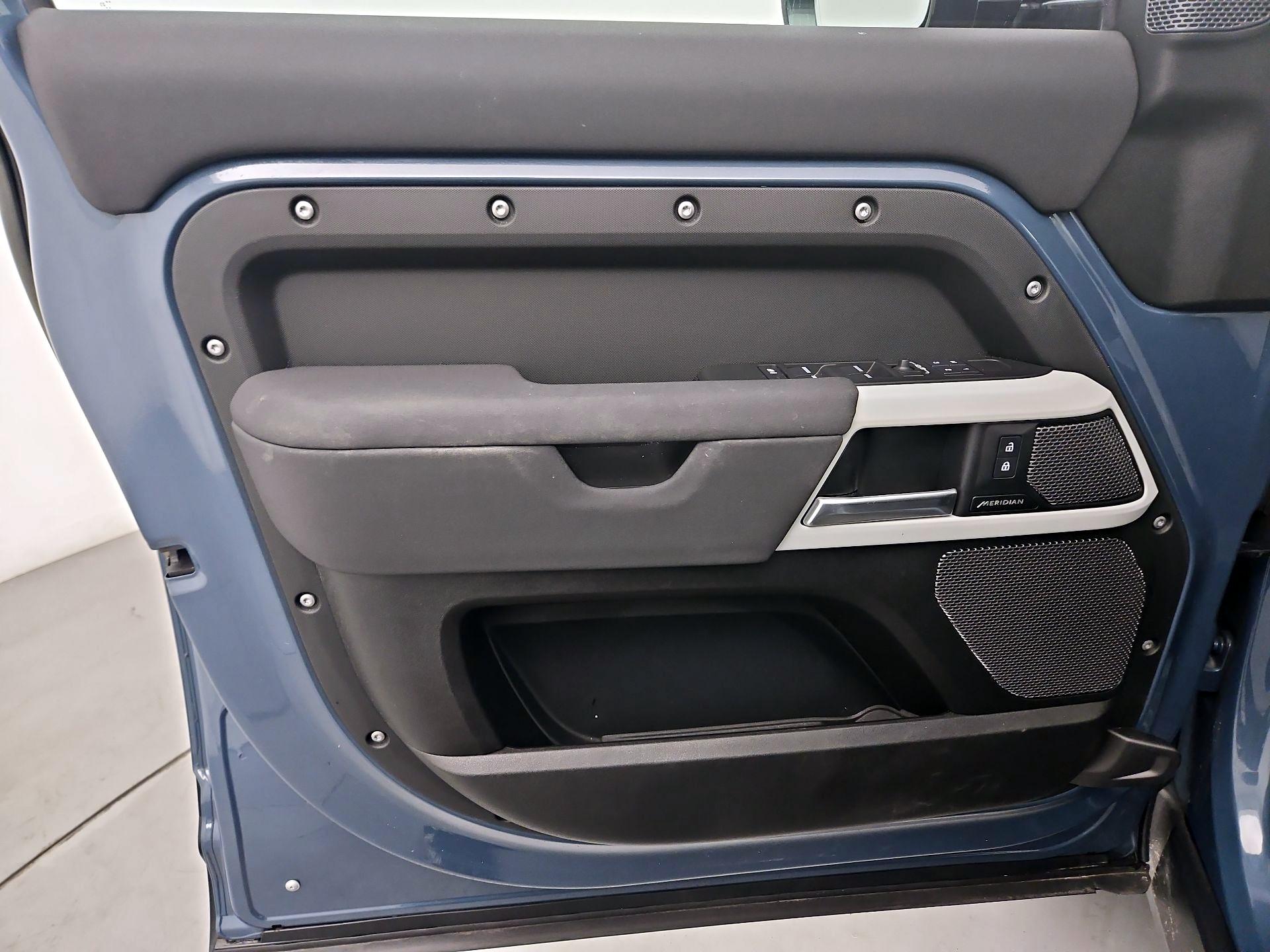 Thumbnail: 2023 Land Rover Defender - 12