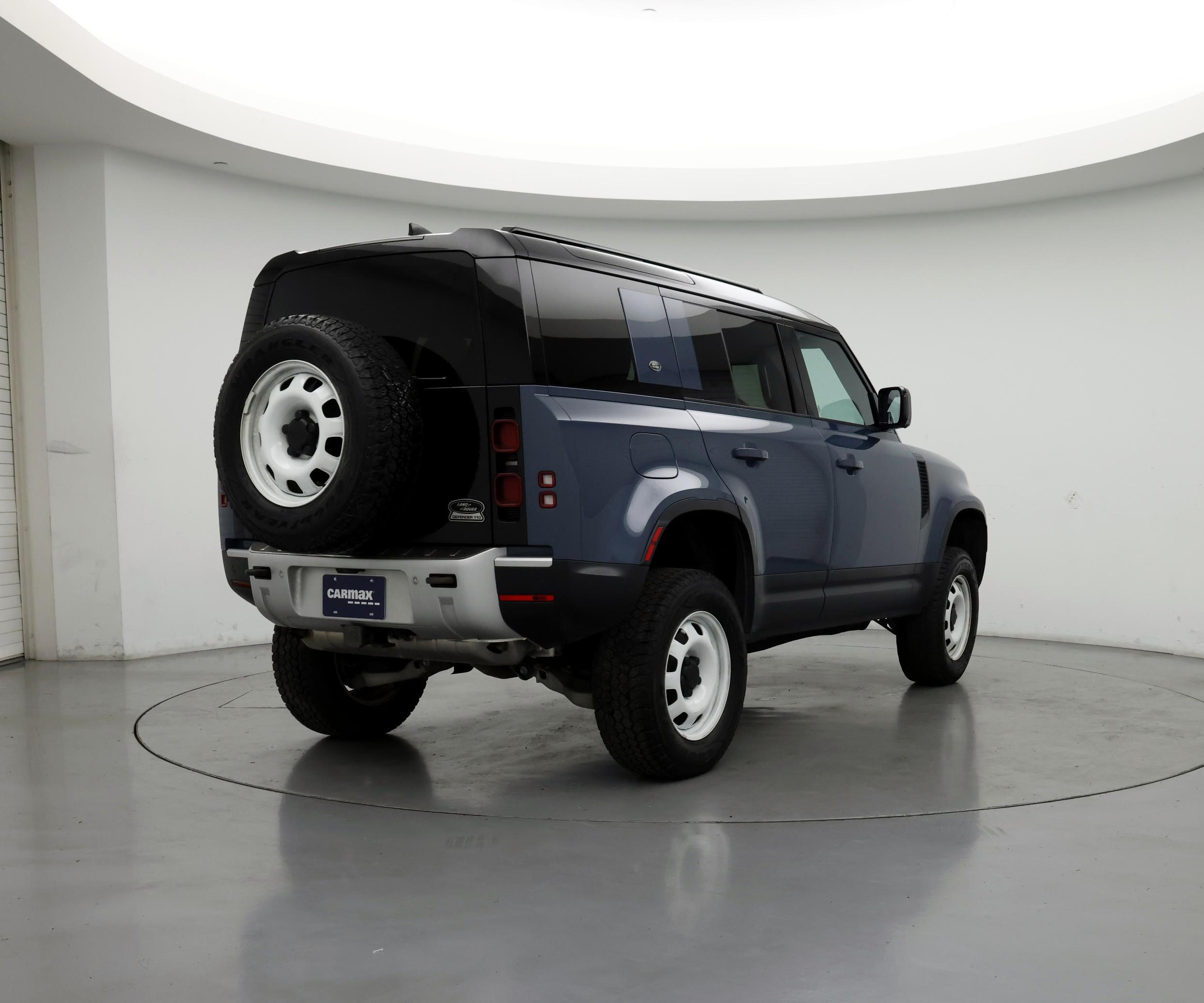 Thumbnail: 2023 Land Rover Defender - 8