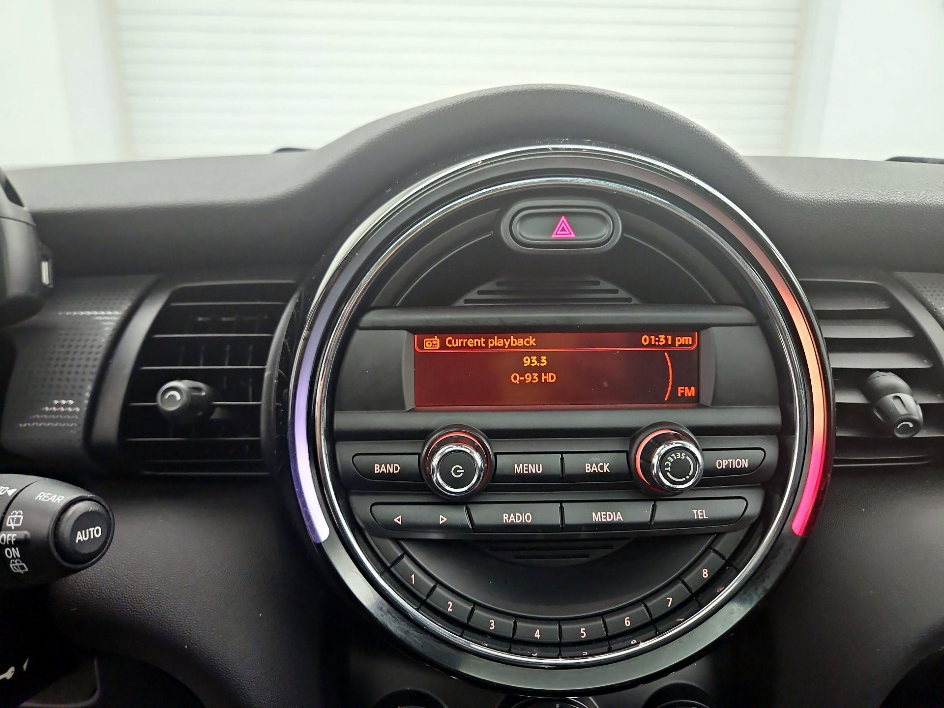 Thumbnail: 2016 MINI Cooper Hardtop - 13