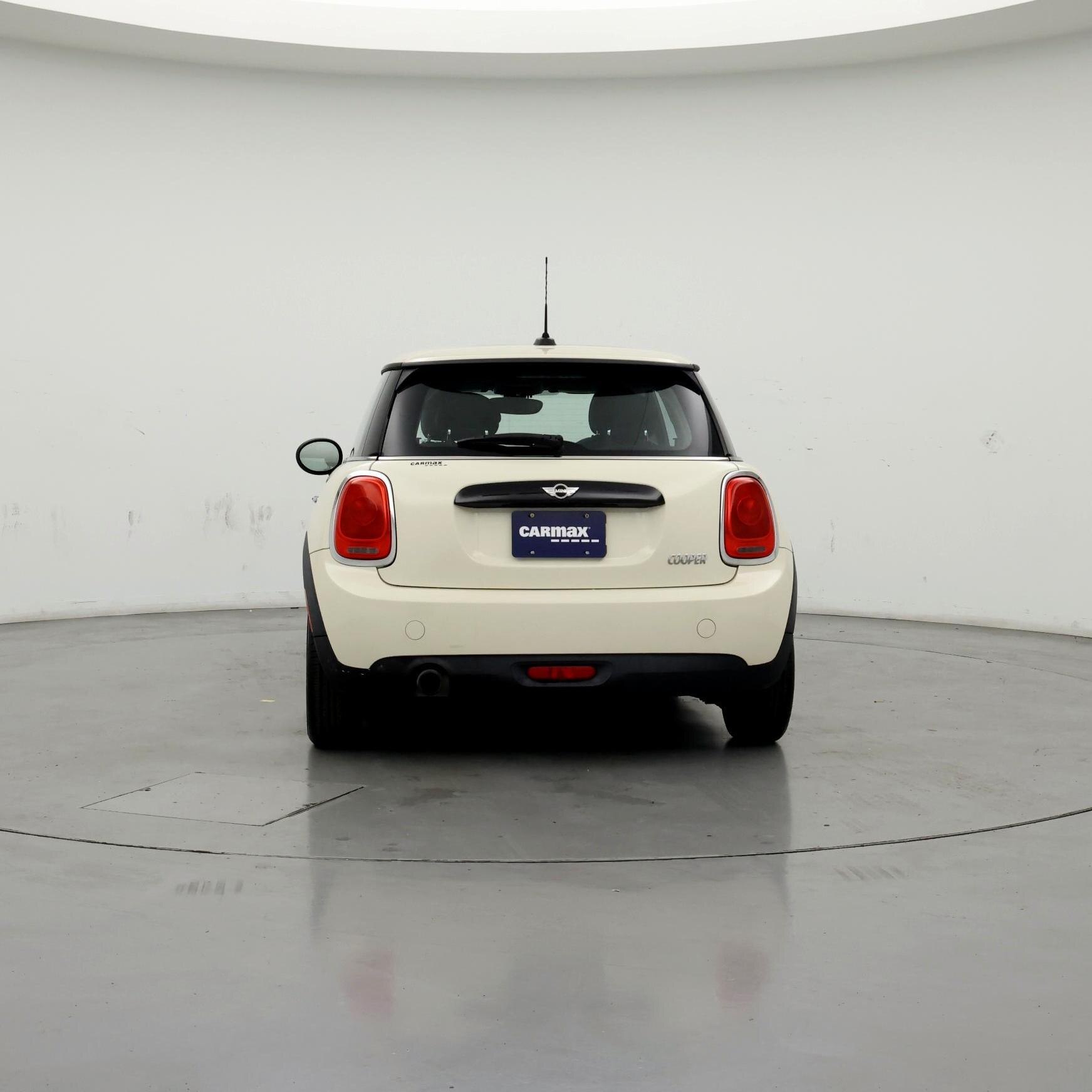 Thumbnail: 2016 MINI Cooper Hardtop - 6