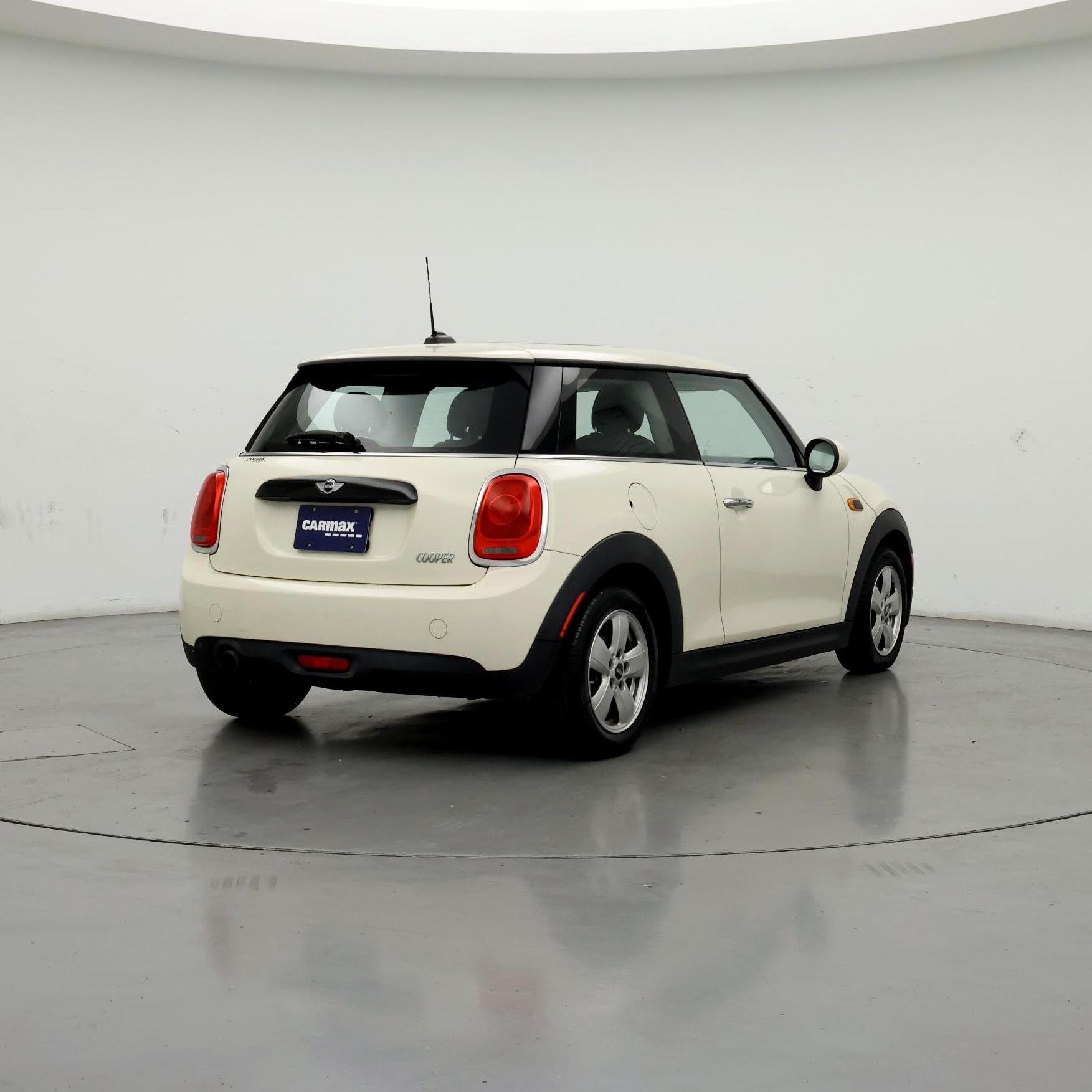 Thumbnail: 2016 MINI Cooper Hardtop - 8