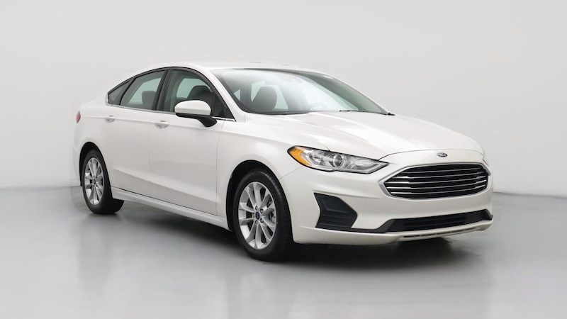 2020 Ford Fusion SE Hero Image