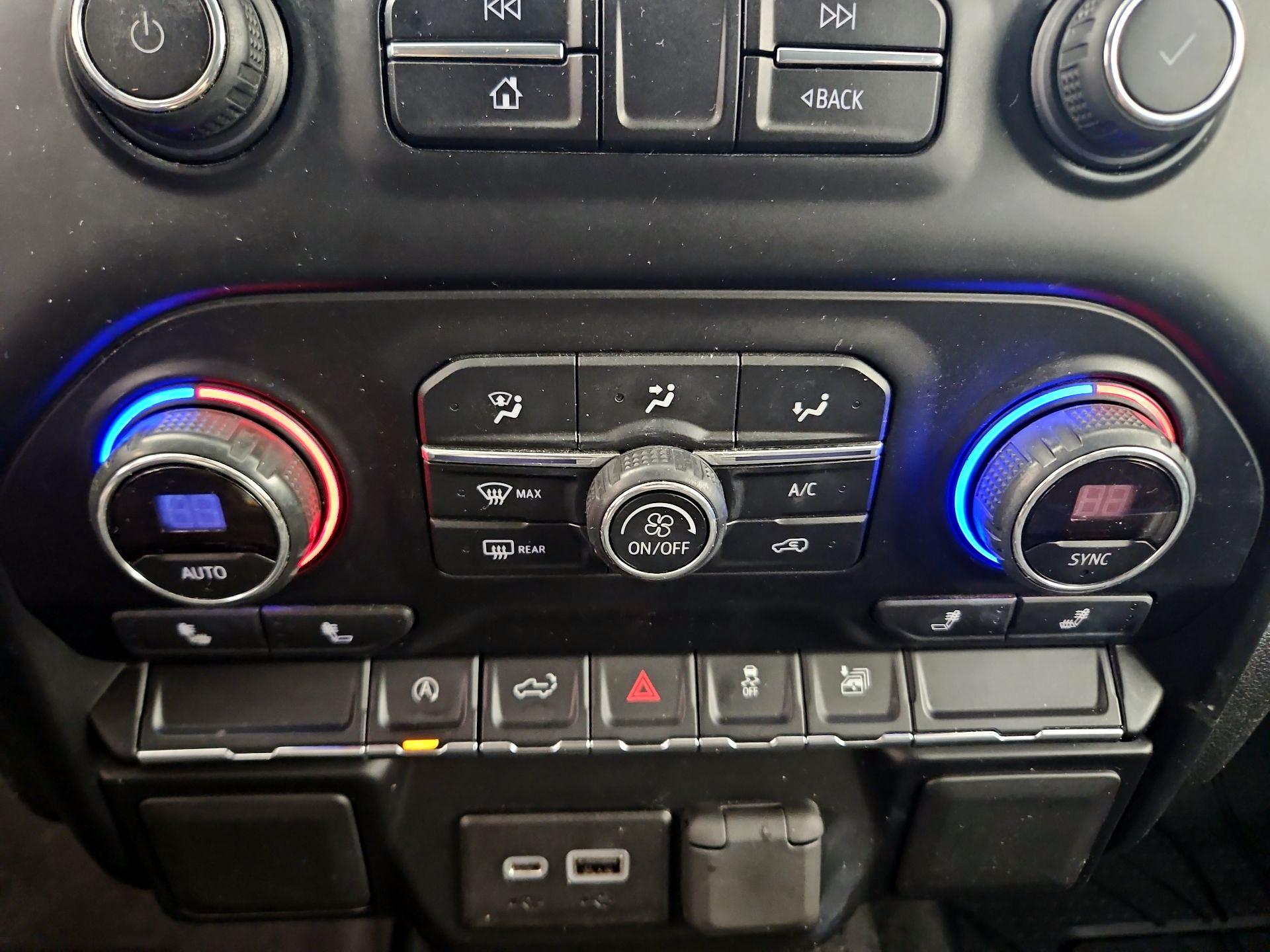 Thumbnail: 2019 Chevrolet Silverado 1500 - 16