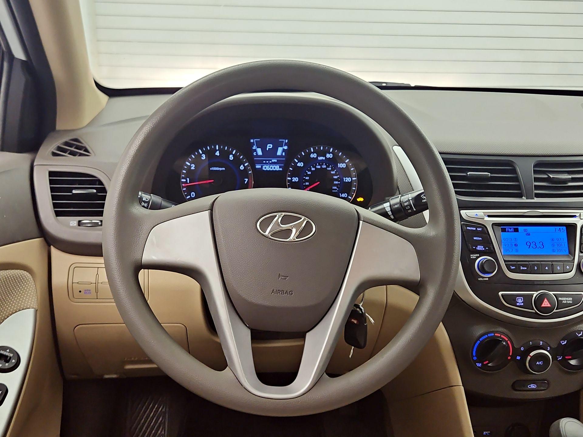 Thumbnail: 2014 Hyundai Accent - 10
