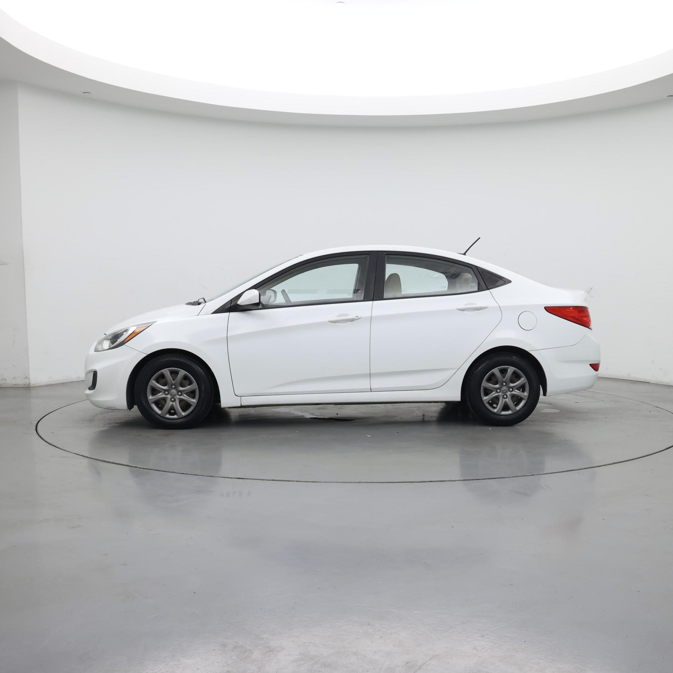 Thumbnail: 2014 Hyundai Accent - 3