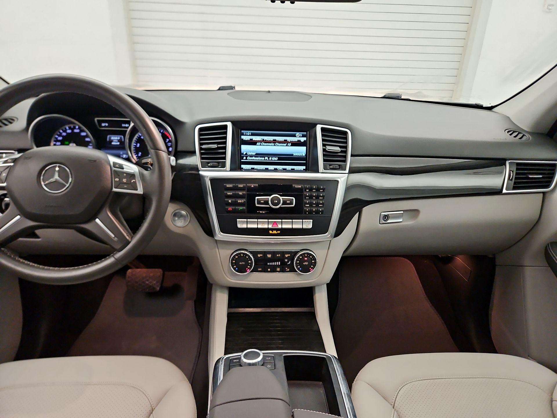 Thumbnail: 2015 Mercedes-Benz M-Class - 9