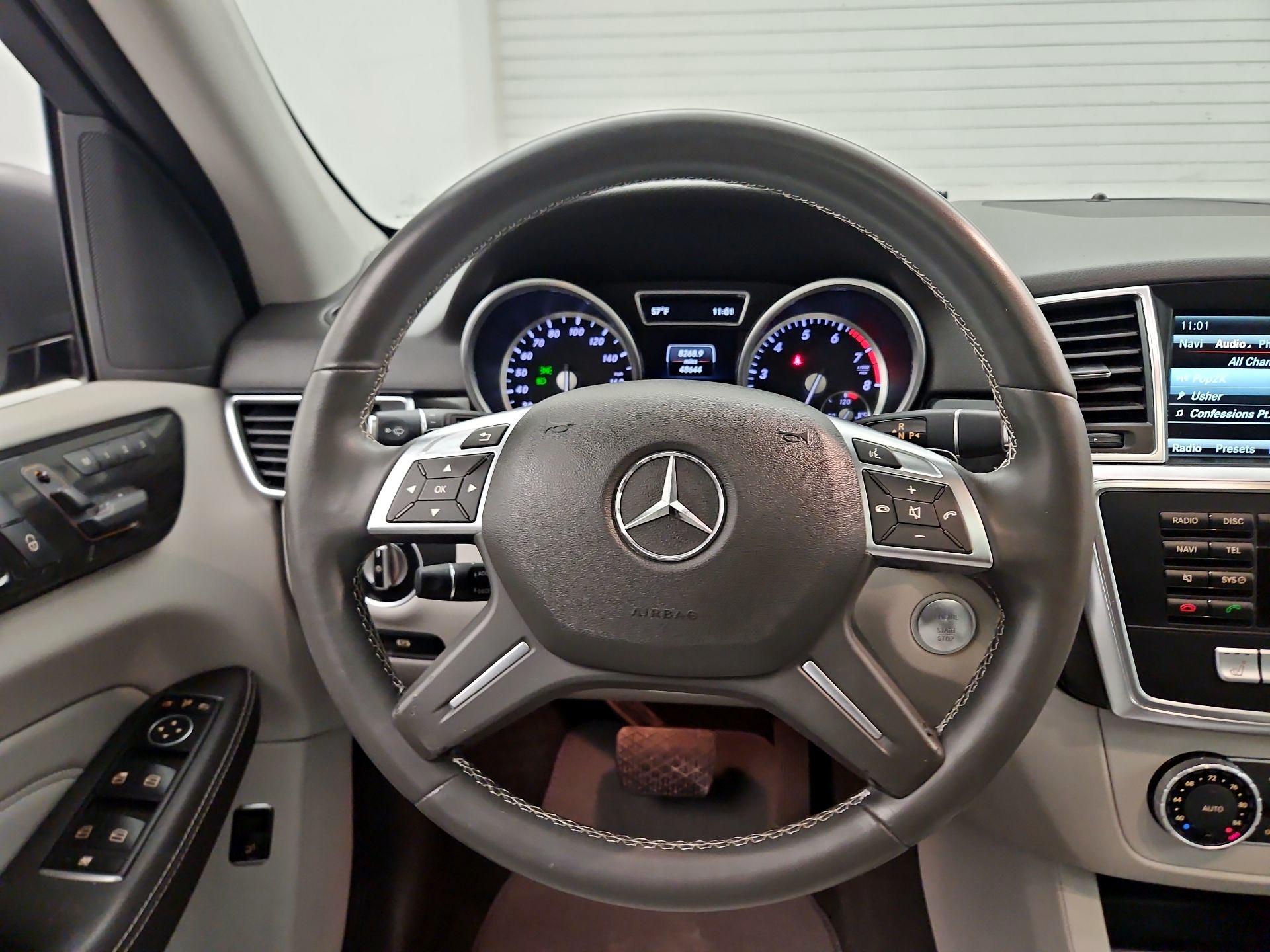 Thumbnail: 2015 Mercedes-Benz M-Class - 10