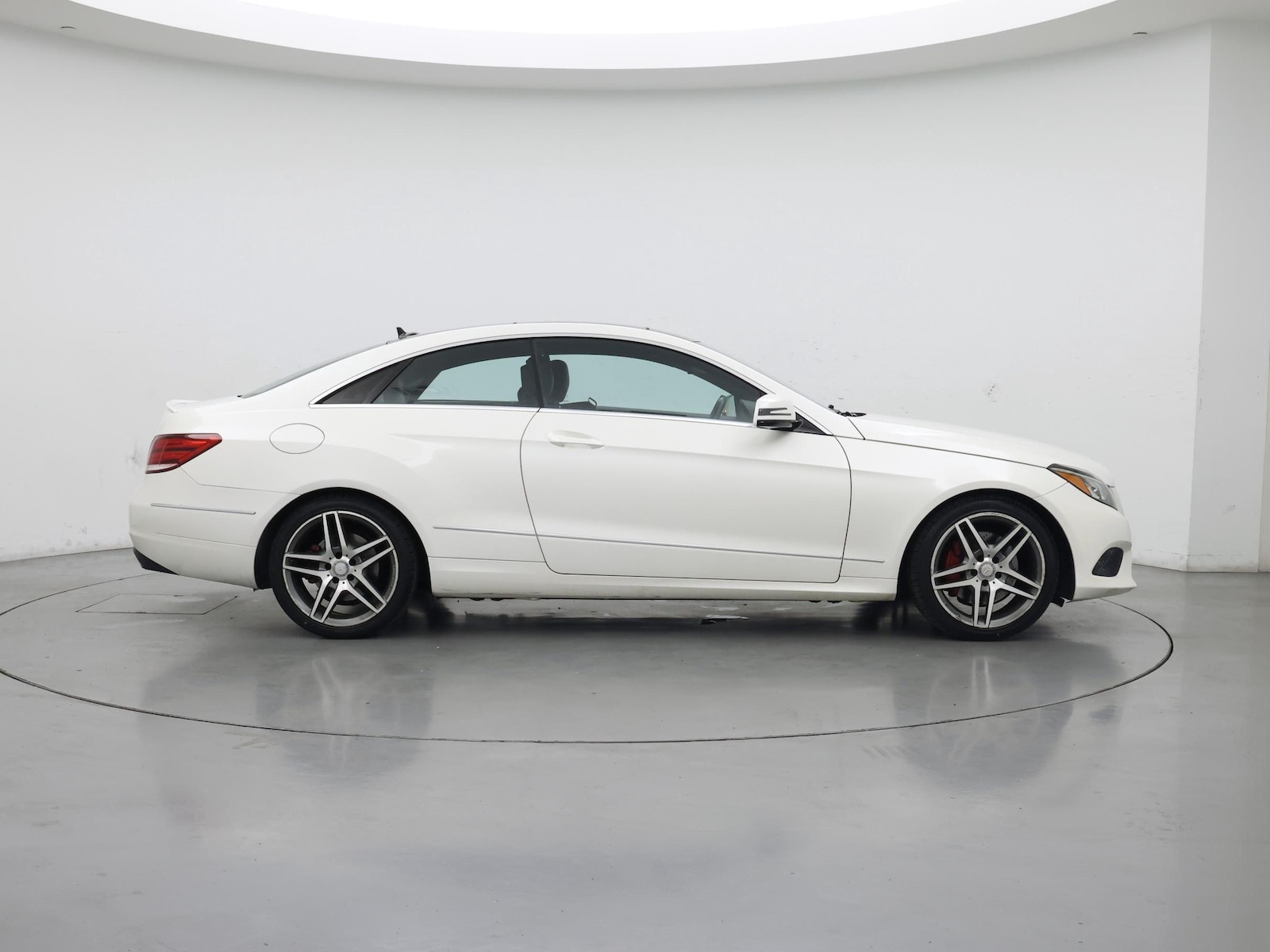 Image of 2014 Mercedes-Benz E350
