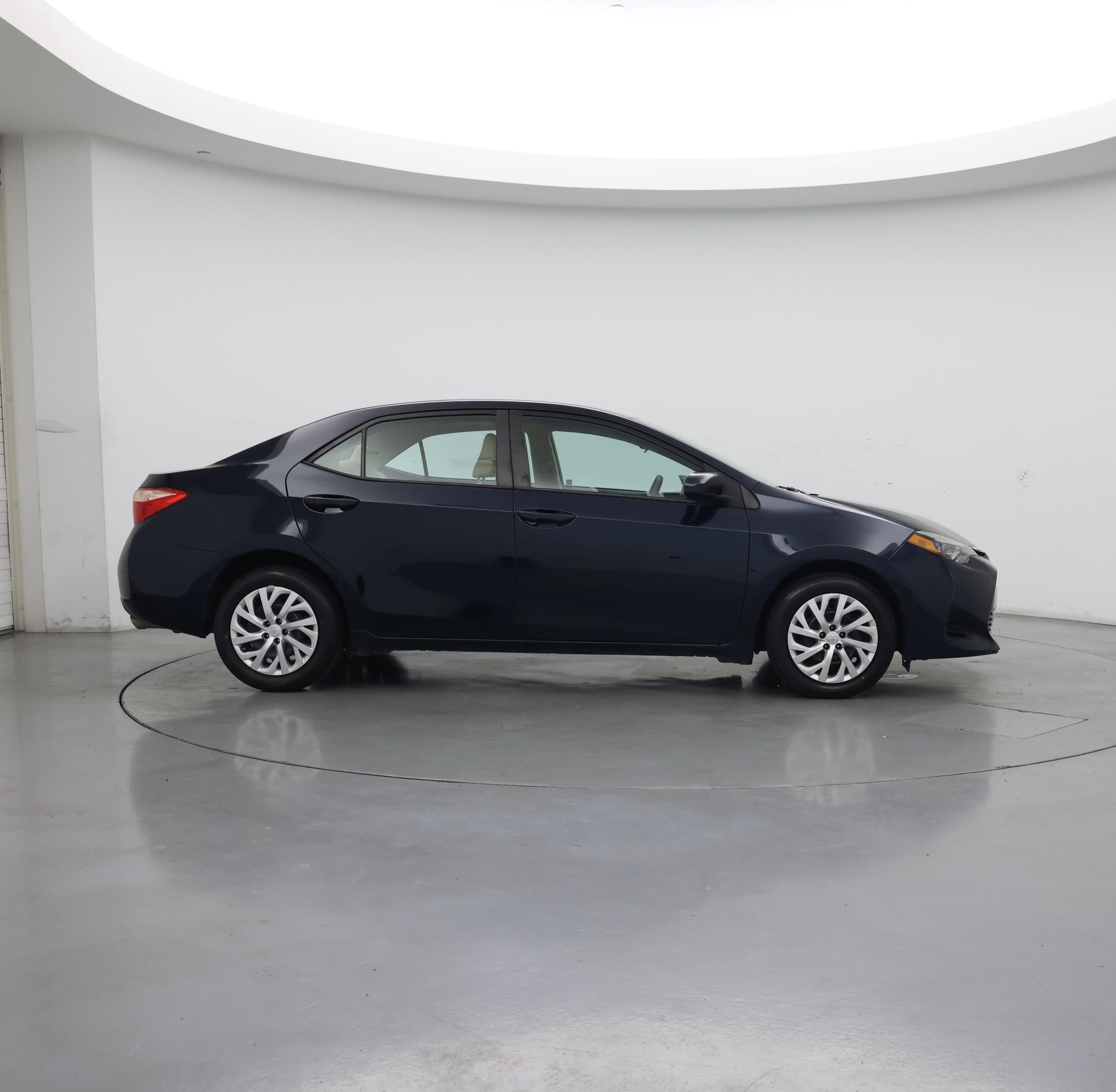 Thumbnail: 2018 Toyota Corolla - 7