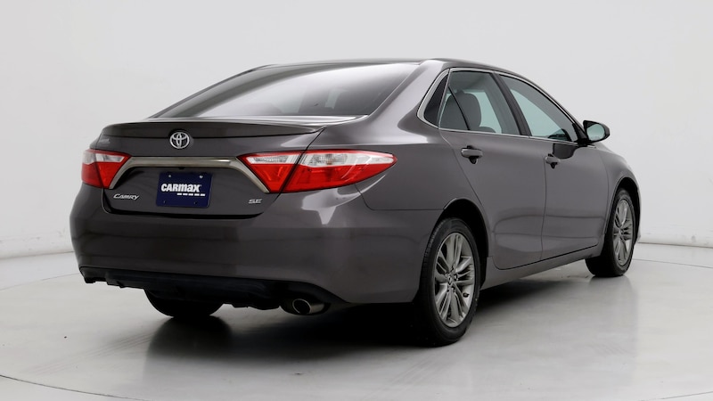 2016 Toyota Camry SE 8