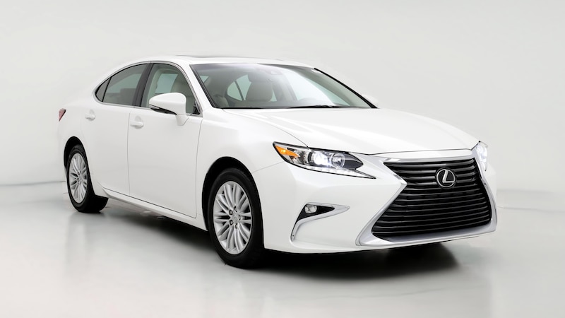 2017 Lexus ES 350 Hero Image