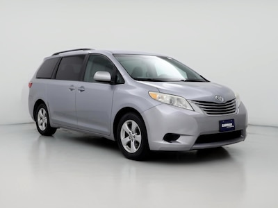 2015 Toyota Sienna LE -
                Los Angeles, CA