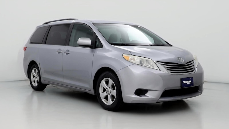 2015 Toyota Sienna LE Hero Image