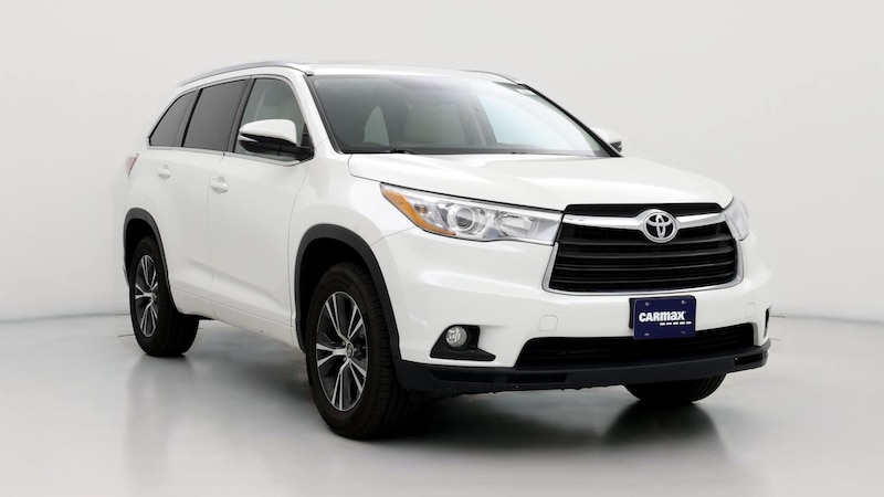 2016 Toyota Highlander XLE Hero Image