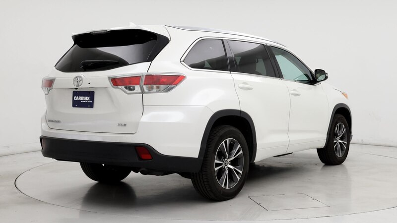 2016 Toyota Highlander XLE 8